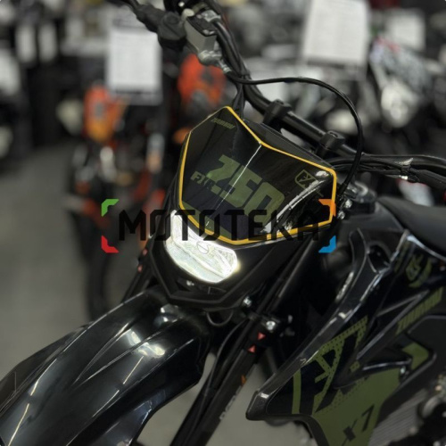 Мотоцикл кроссовый / эндуро Zuumav (Зуумав) FX X7 FXR хаки фото 3 Мотоцикл кроссовый / эндуро Zuumav (Зуумав) FX X7 FXR хаки фото 3